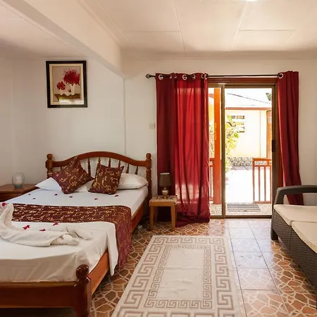 Dream Holiday Self Catering-2